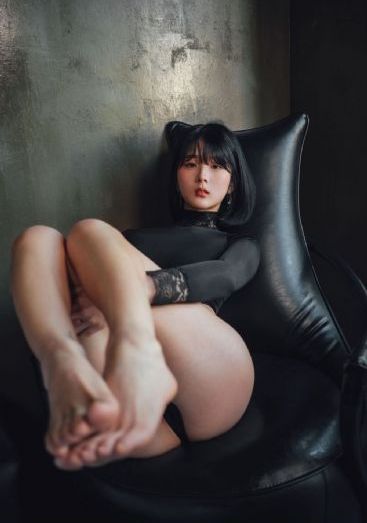 亚洲欧美制服丝袜一区二区三区_完整版电影在线观看
