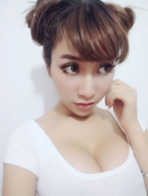 人人看黄色_在线完整观看
