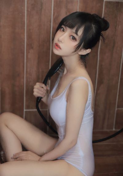 日本三级大乳吃奶_BD电影免费在线