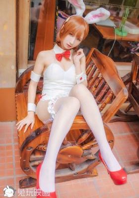 亚洲三页_超清高清完整版播放